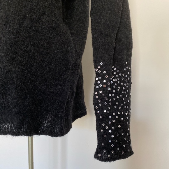 NEW grey wool sweatshirt - Picture 2 of 4